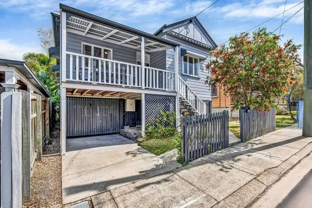 Gabba Central 2 Separate Homes 1 Block 6 Bdrms Brisbane